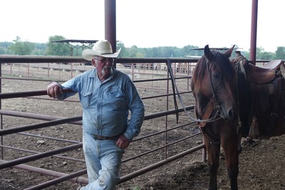 Earl Pepper with his horse photo